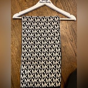 Michael Kors Scarf Neck Warmer Knit Adult All Over MK Monogram Reversible Casual